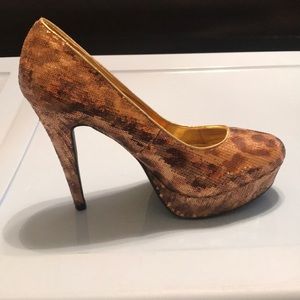 Size 11 Platform Shoe